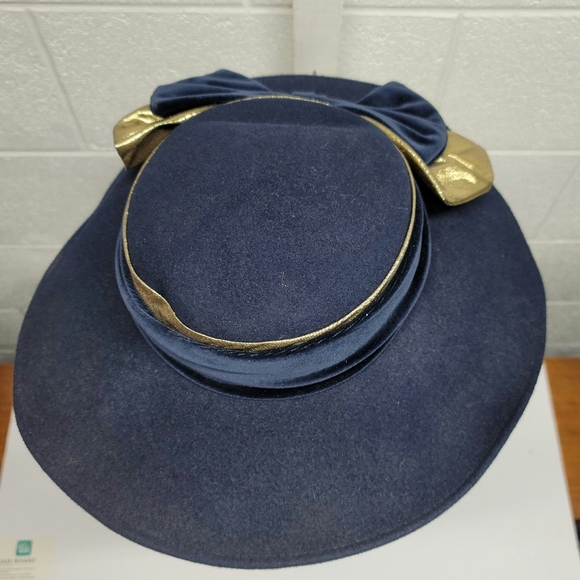 Michael Howard VTG Black Wool Derby women's hat - Bow, embroidered, wide Brim - Picture 1 of 8